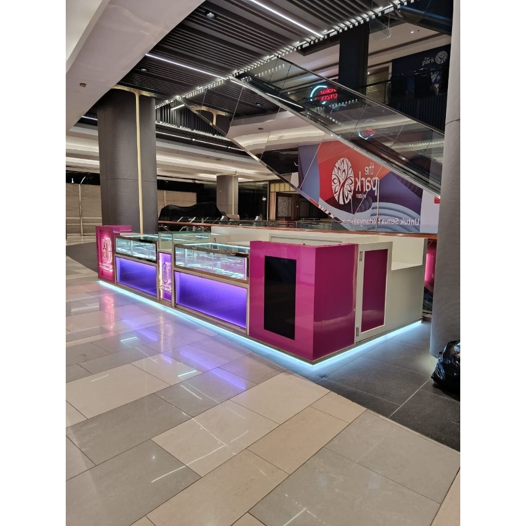 BE Interior Meja Etalase Toko Emas Custom / Interior / Furniture / Meja Etalase Emas