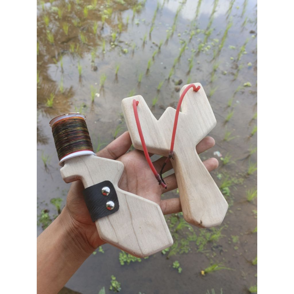 Set Lengkap Ketapel Dan Gulungan Senar Desain Unik Kerajinan Kayu