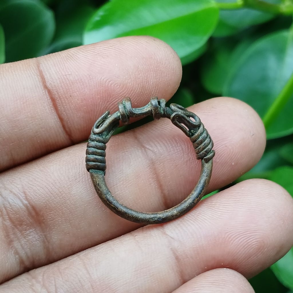 Koleksi Temuan Penyelam Sungai Cincin Uket KUNO era Majapahit