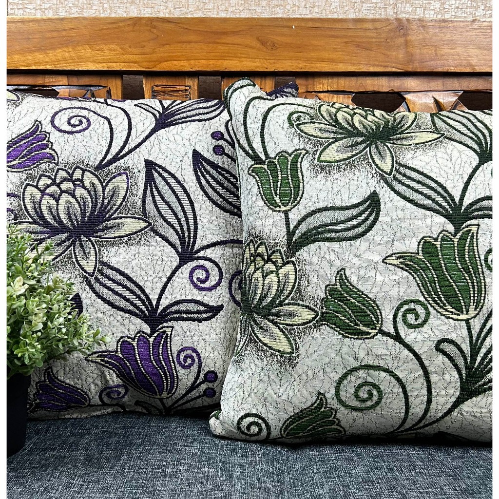 Sarung Bantal Sofa Kursi Tamu Mewah Kekinian Motif Bunga Merah Hijau ungu 40x40