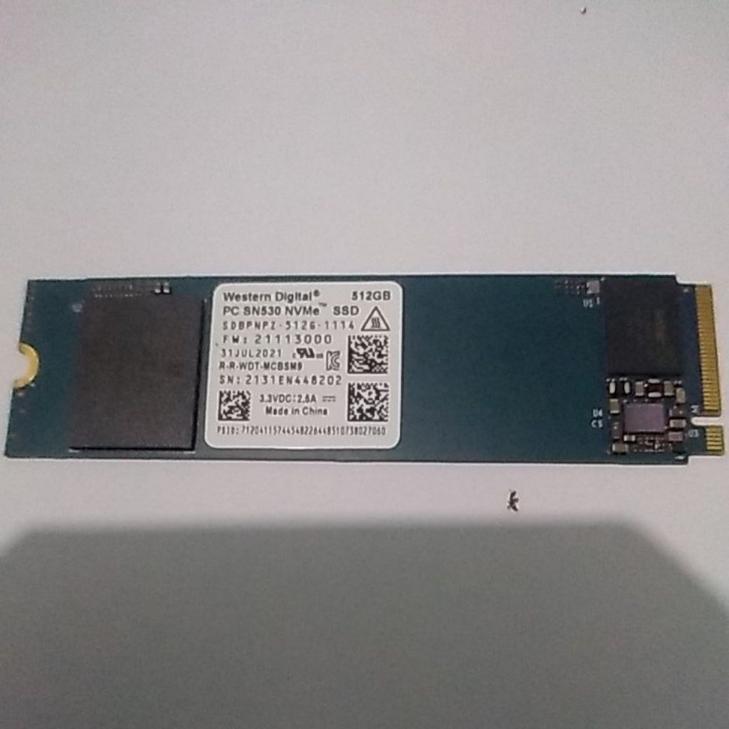 SSD  NVME 512Gb sentinel 99% merek Western Digital