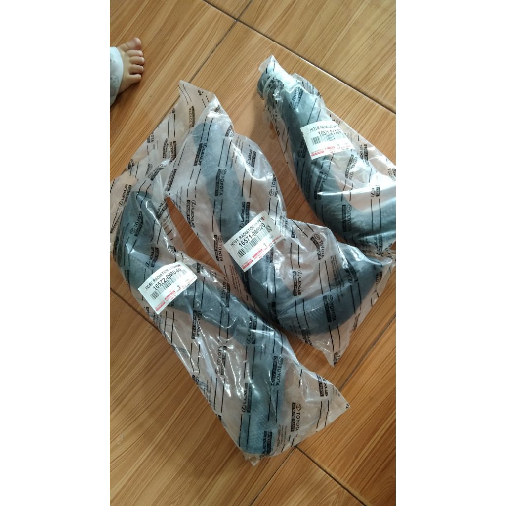 Selang radiator mobil