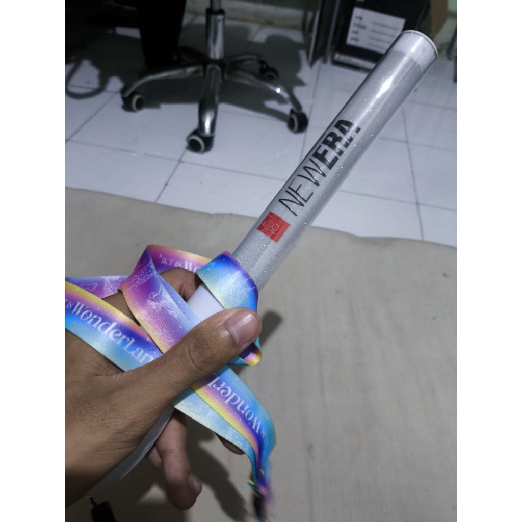 lightstick official V2 jkt48 & strap wonderland