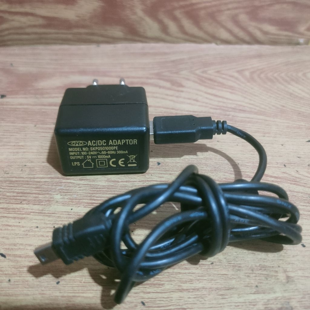 ADAPTOR SKP050100PE 5V 1000mA ADAPTER