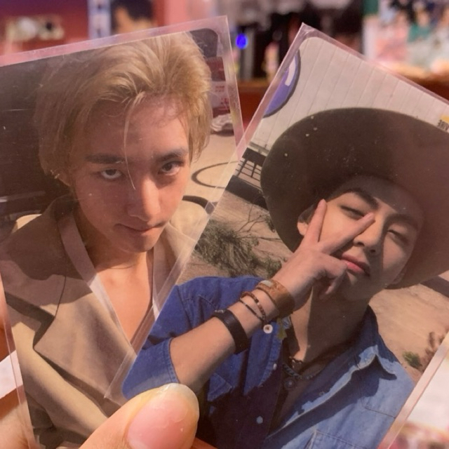 WTS JUAL PHOTOCARD TAEHYUNG V LUCKY DRAW LD M2U & PHOTOCARD TAEHYUNG SOUNDWAVE UNDISCLOSE