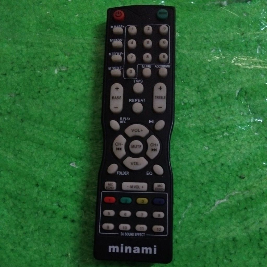 REMOTE SPEAKER AKTIF KARAOKE MINAMI