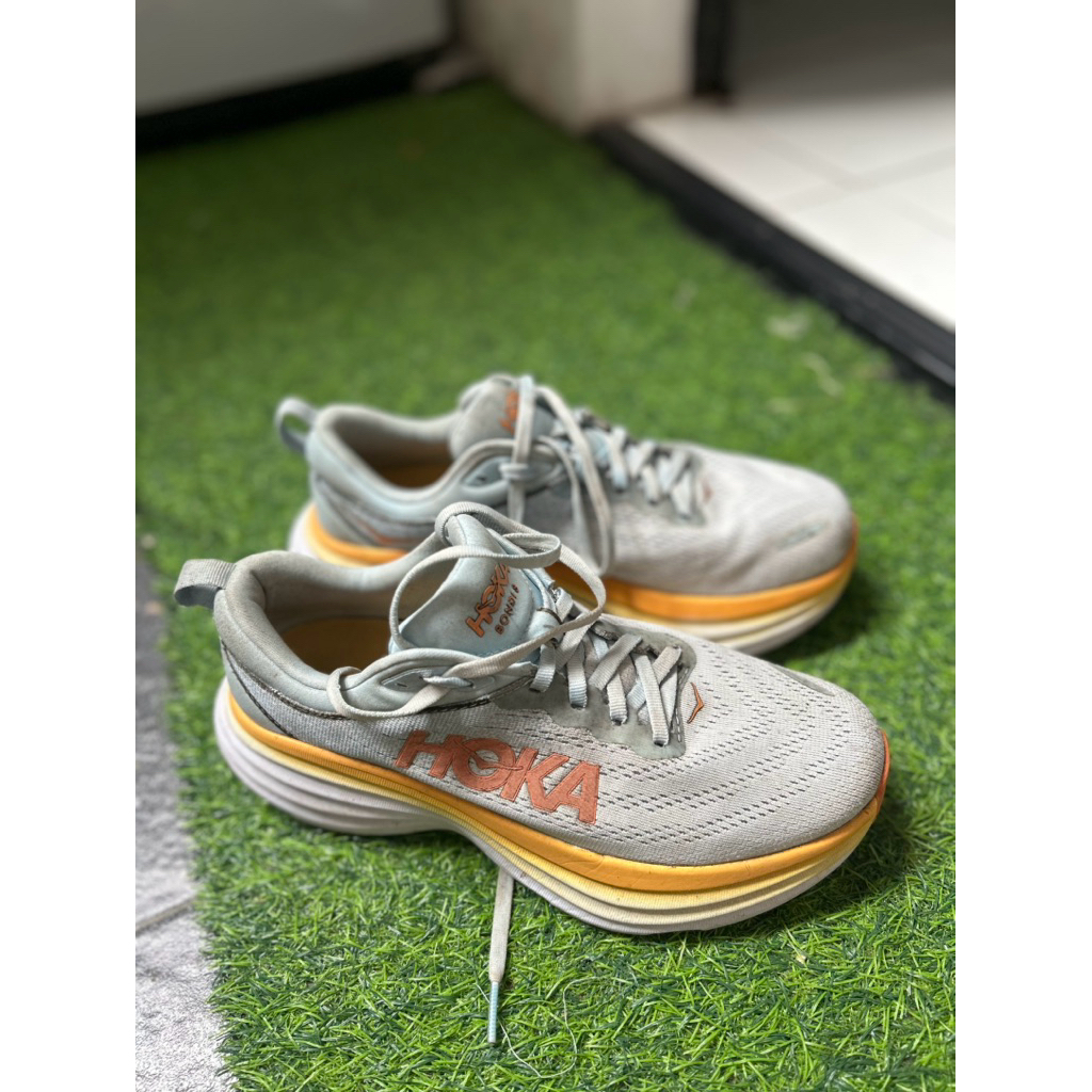 HOKA BONDI 8