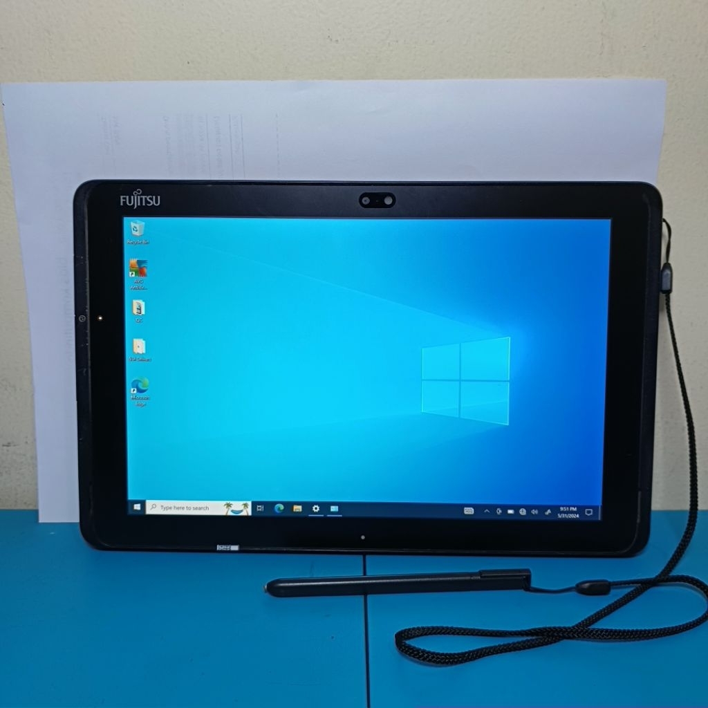 Tablet seken Fujitsu Q507 Touchscreen /Ram 4GB /SSD 64gb /Windows 10