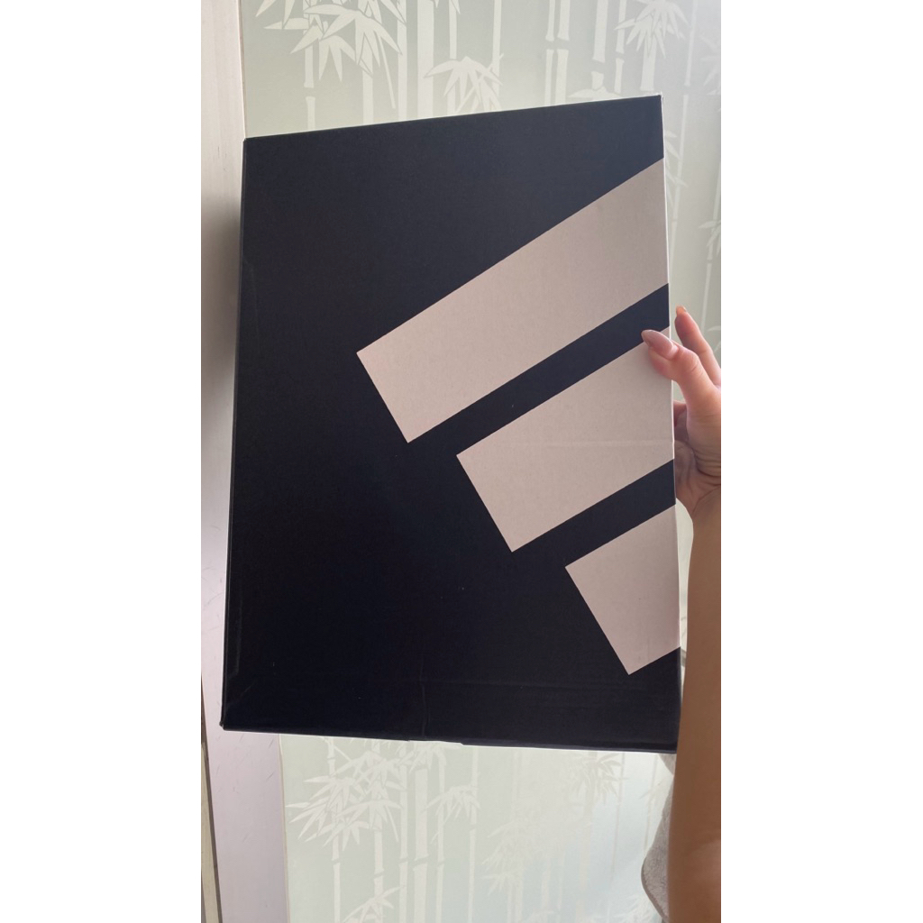 Box adidas original store dus