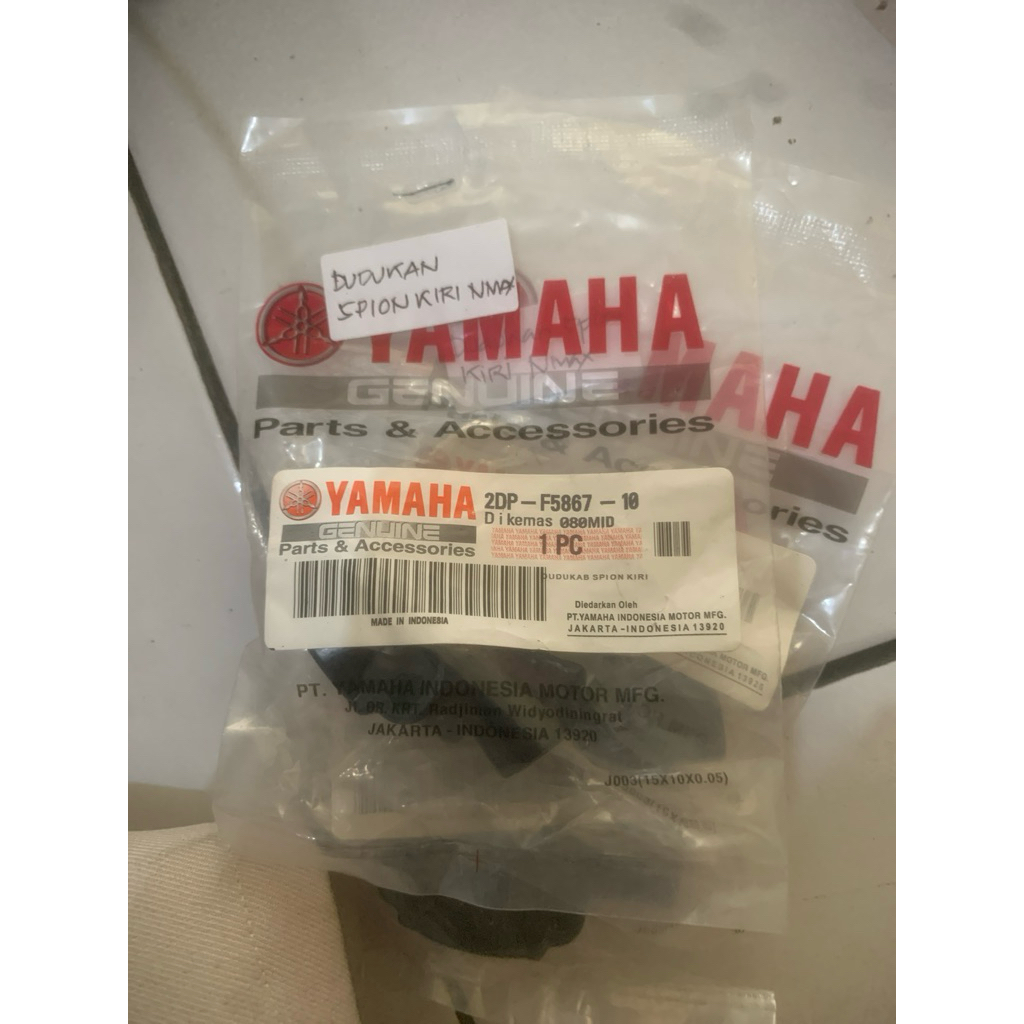 Dudukan Spion kiri Nmax