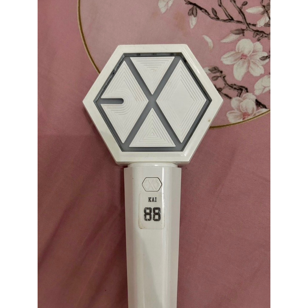 EXO lightstick ver 2