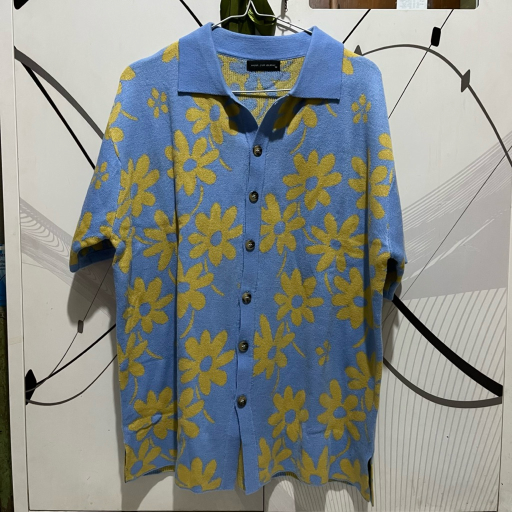 Noir Sur Blanc Flora Lounge Shirt Blue - Preloved