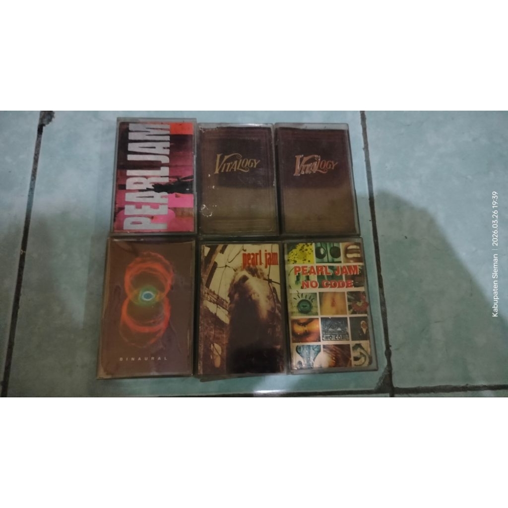 kaset GRUNGE Alternative Peal Jam Stone temple pilots Audioslave REM Creed