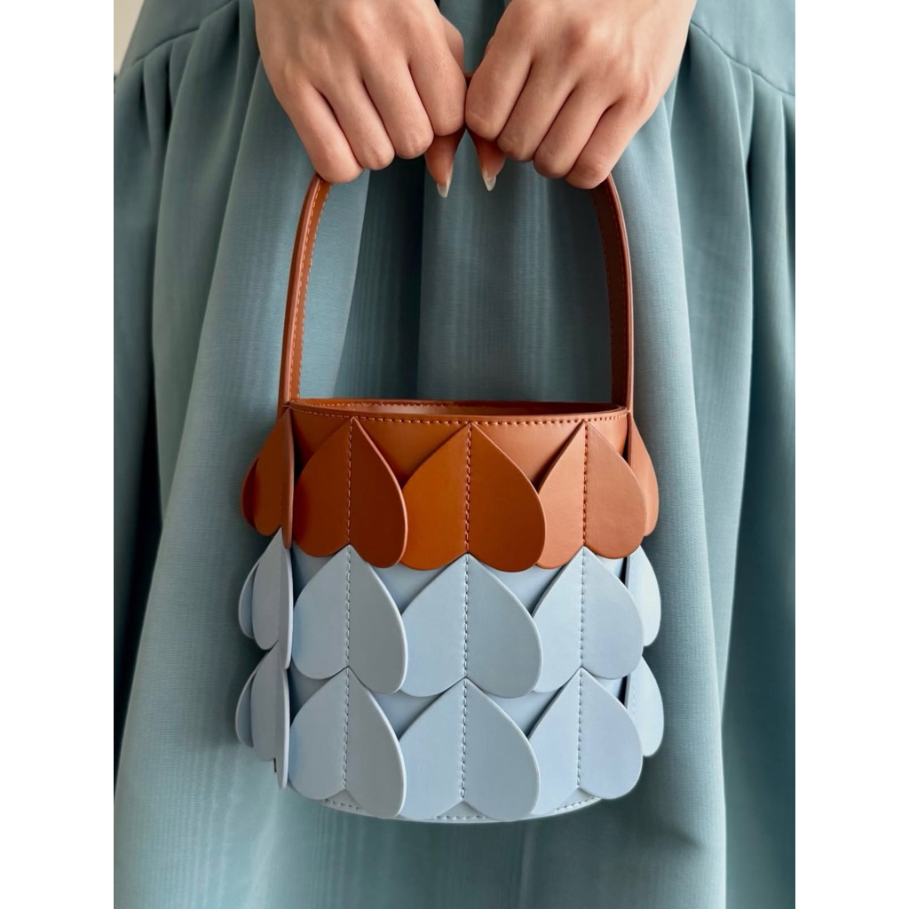 Peggy Hartanto - Whirlpool Bag