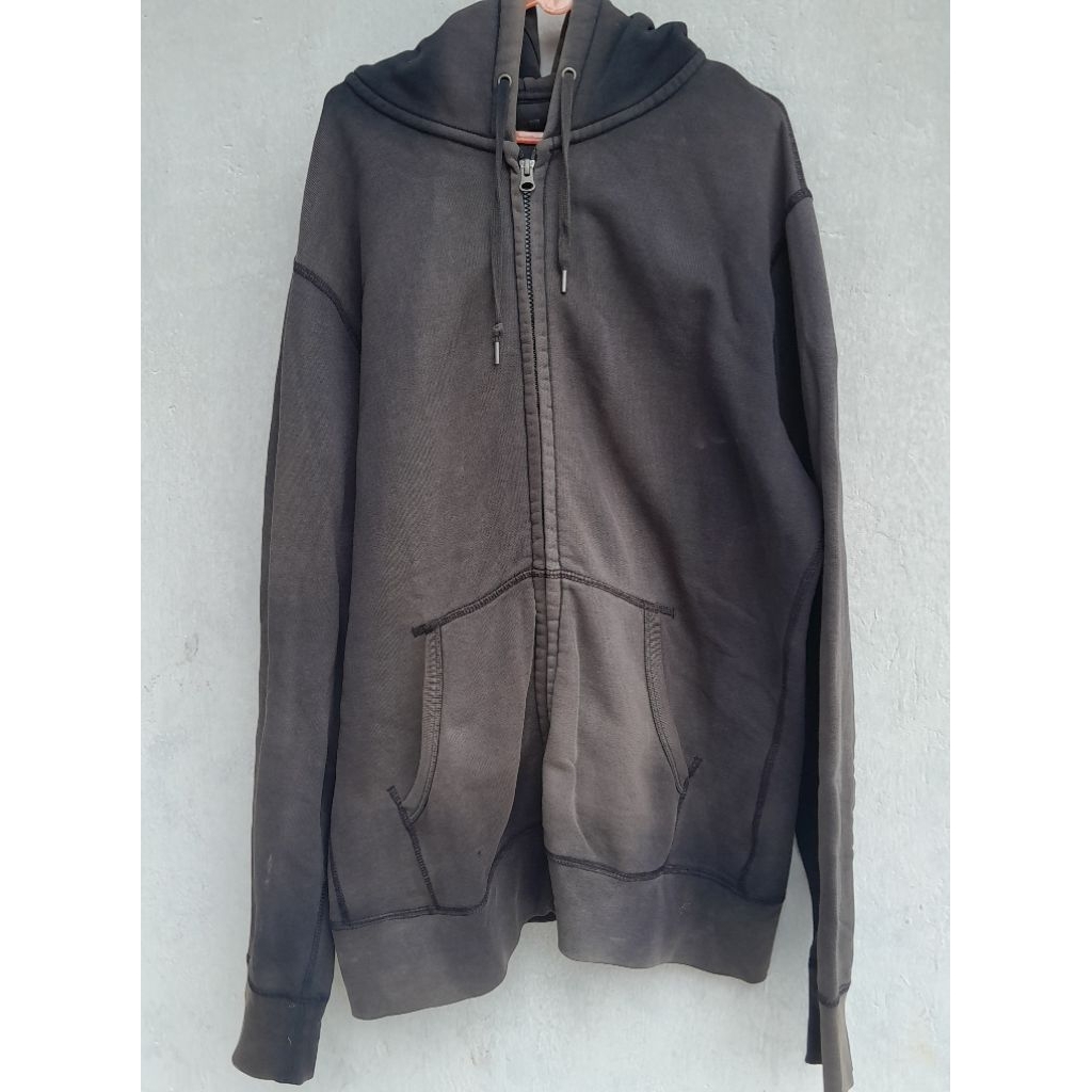 second Hoodie Uniqlo