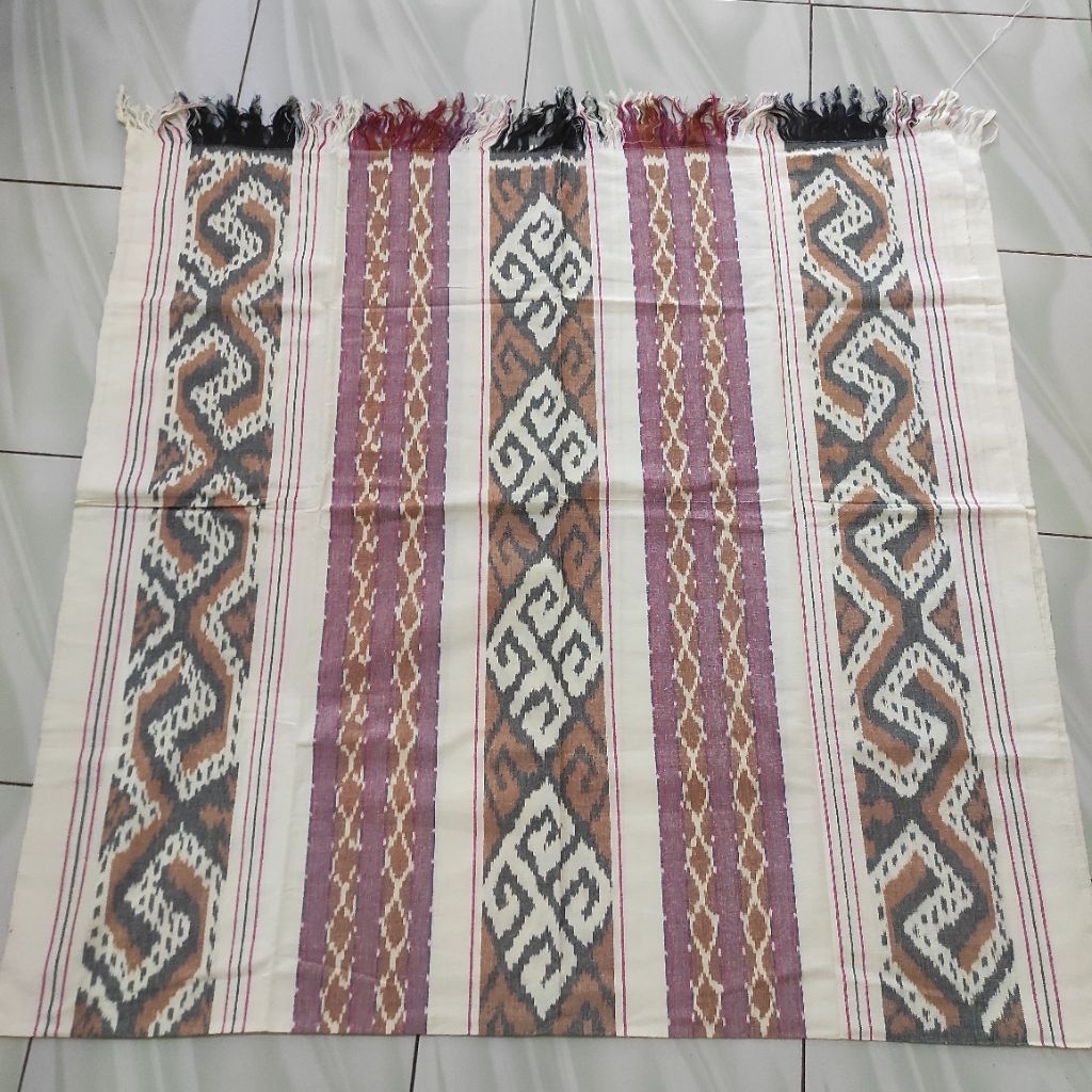 Ready Kain tenun motif toraja warna putih tulang best seller