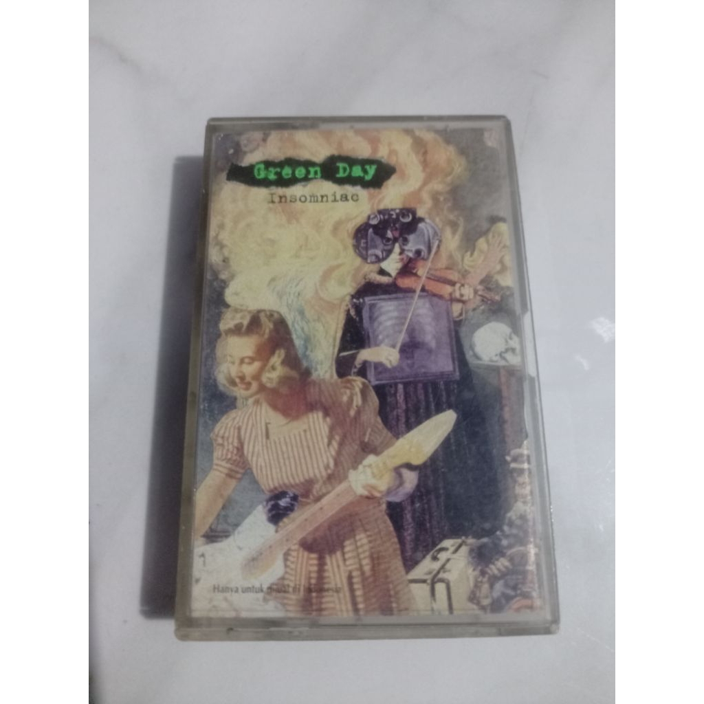 Kaset Pita Green Day insomniac