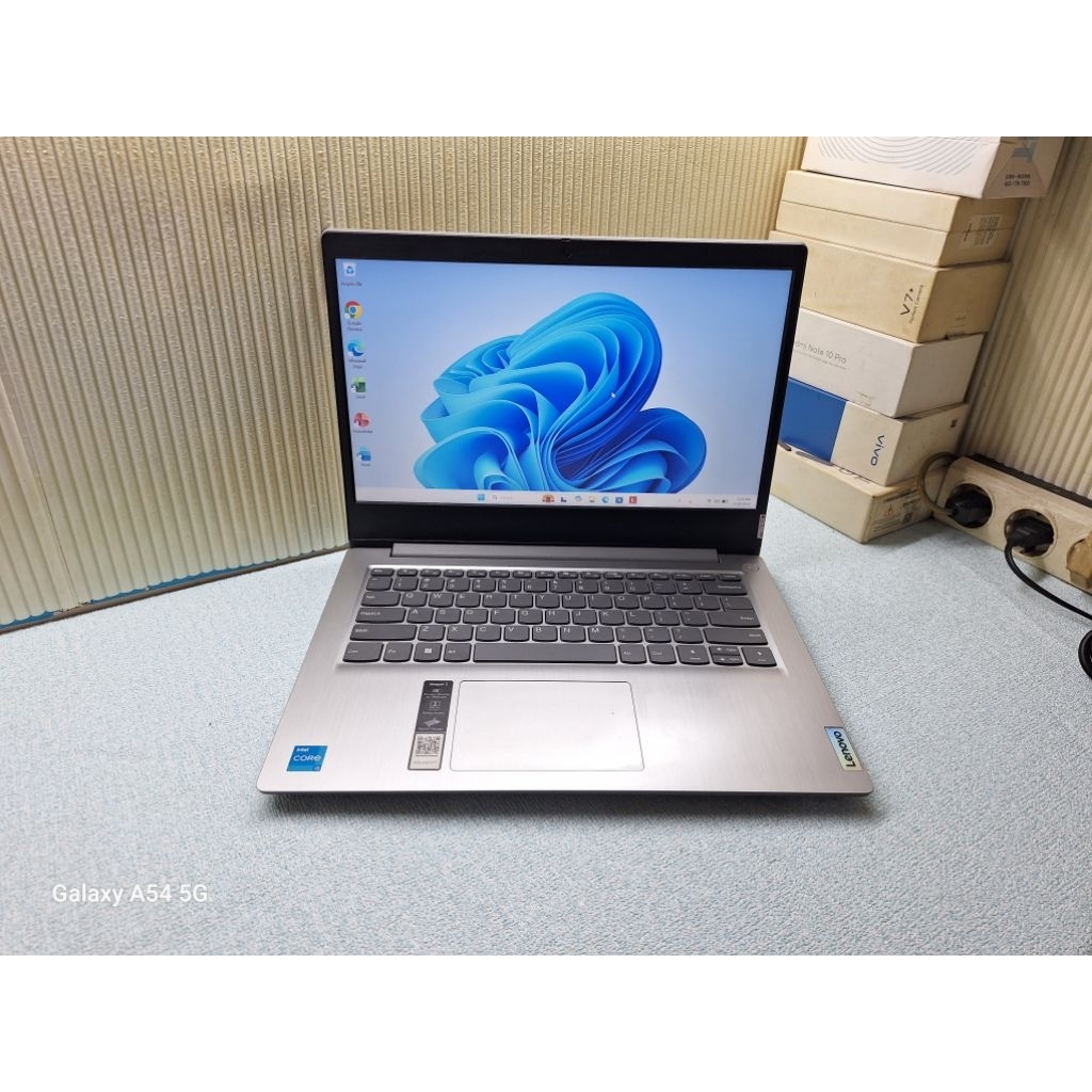 Lenovo Ideapad 3 Intel Core i3-1115G4 8/512GB Normal Mulus