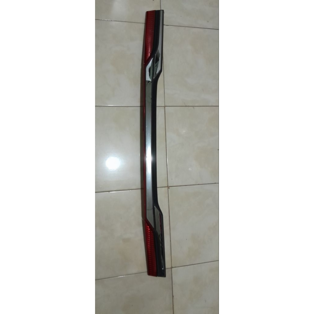 TRUNKLID BAGASI INOVA BARONG 2014 2015 SECON ORIGINAL