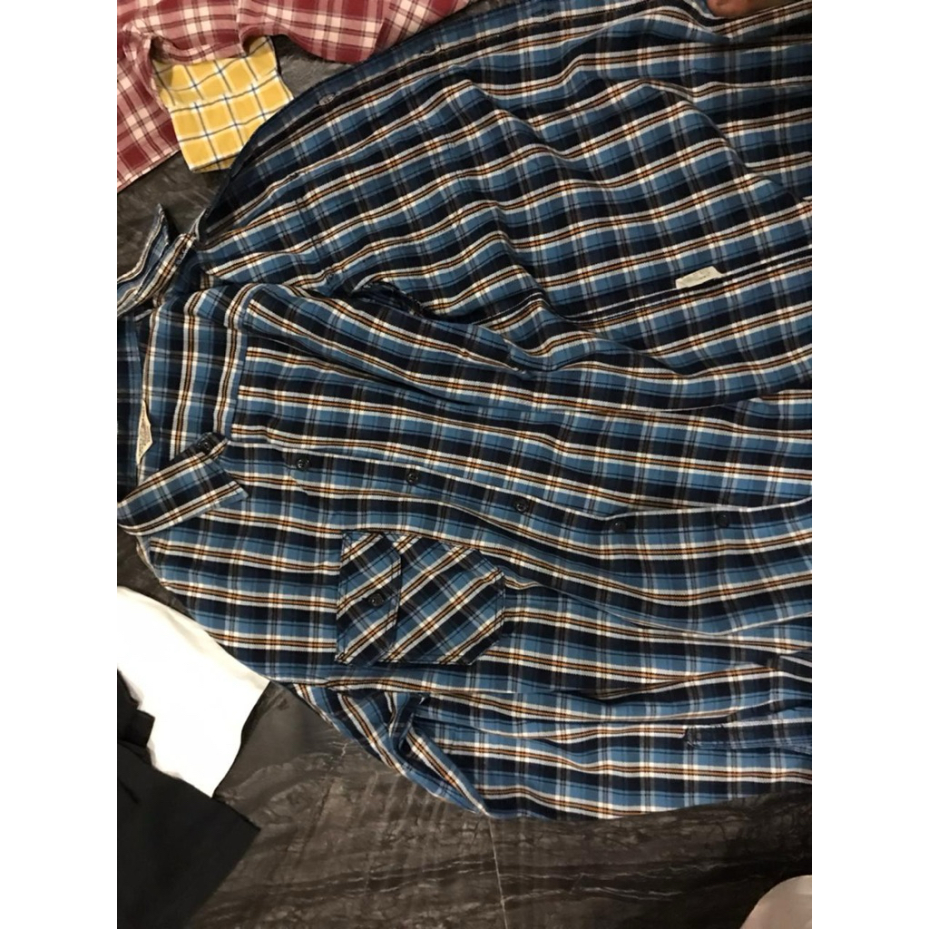 kemeja levis ukuran M preloved