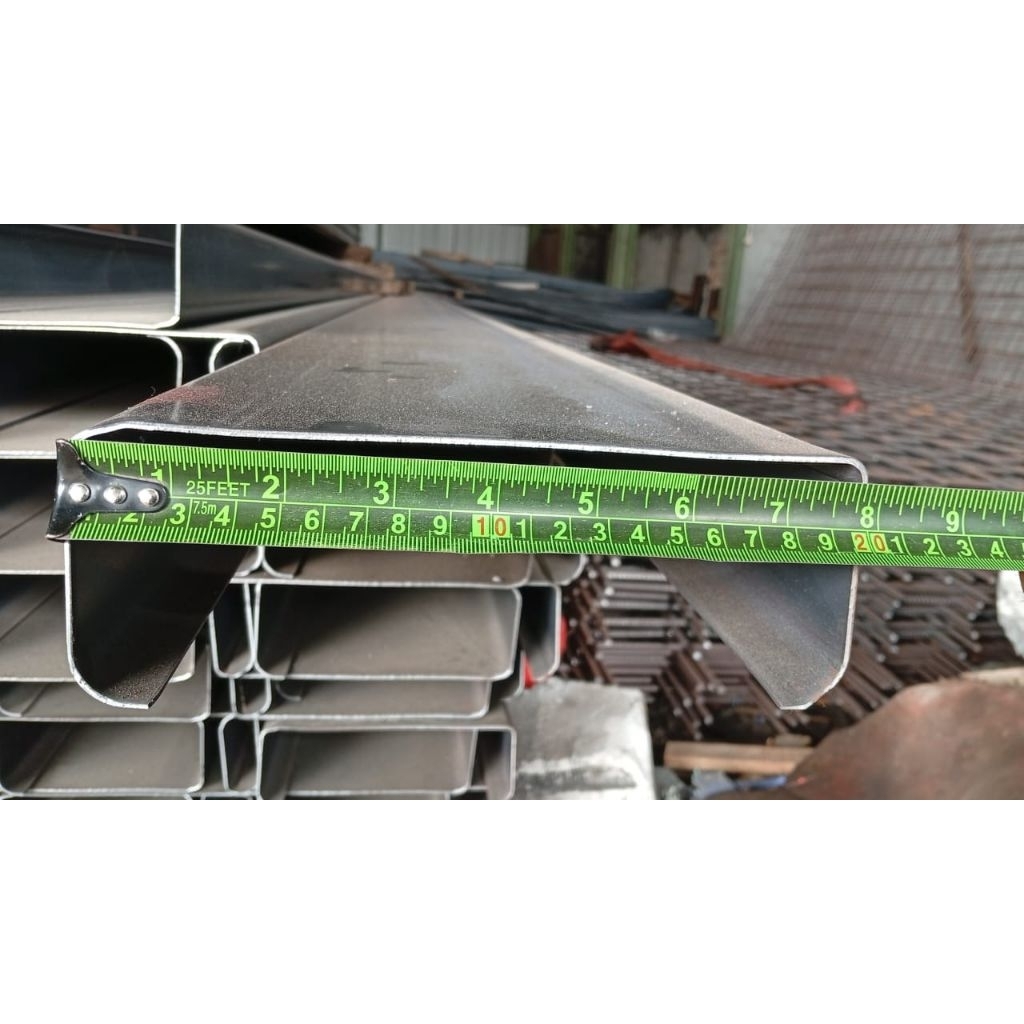 besi cnp 200x75 tebal 2,3mm