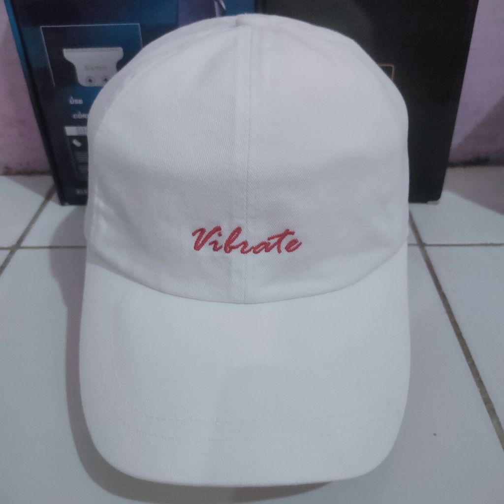 Topi Vibrate Luxury caps korea