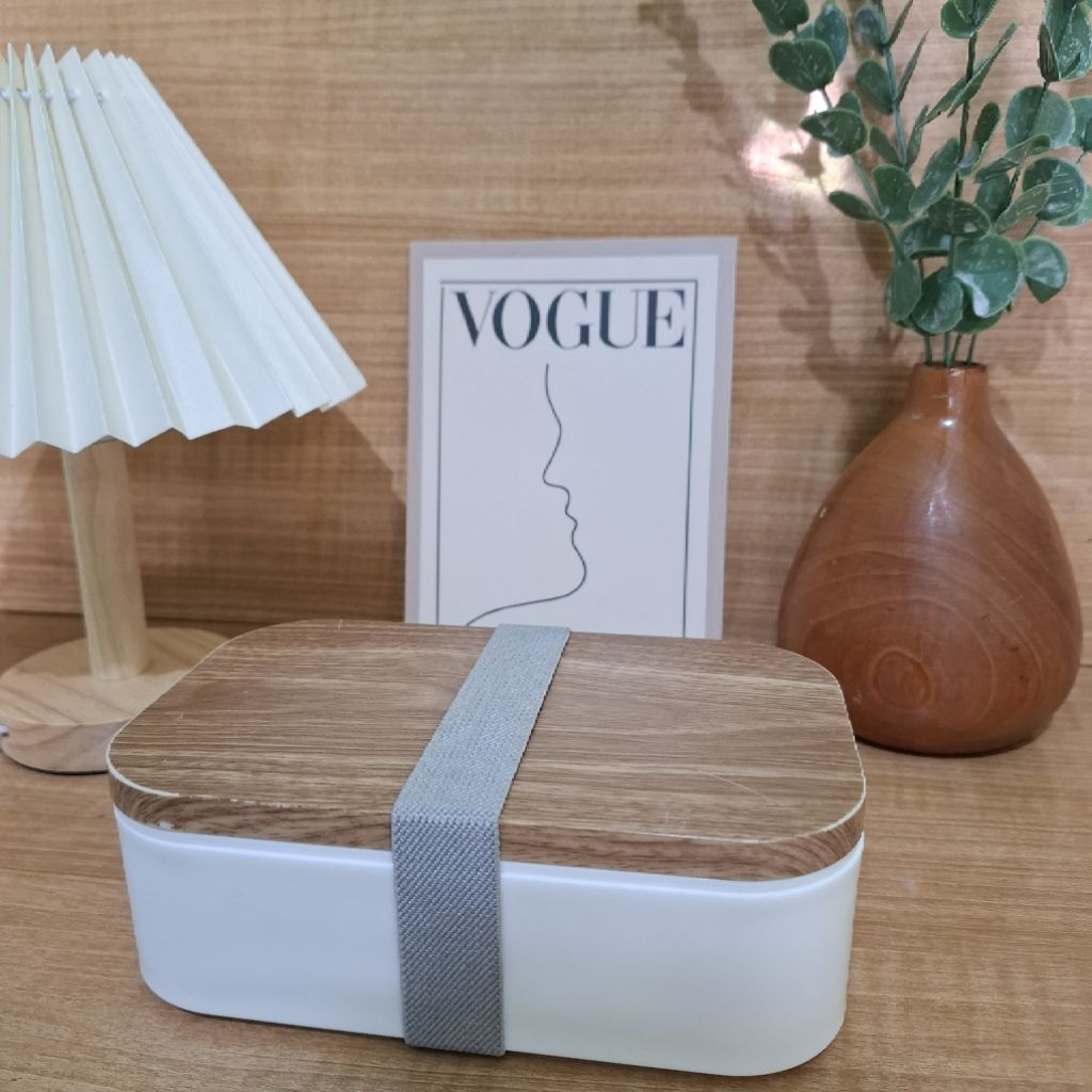 PRELOVED KOTAK MAKAN MINISO