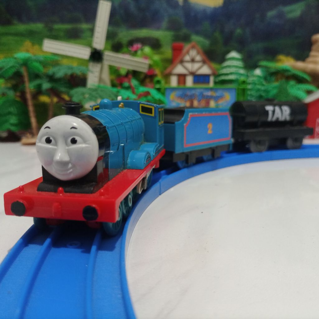 Takara Tomy Kereta Plarail Edward (Thomas Series)