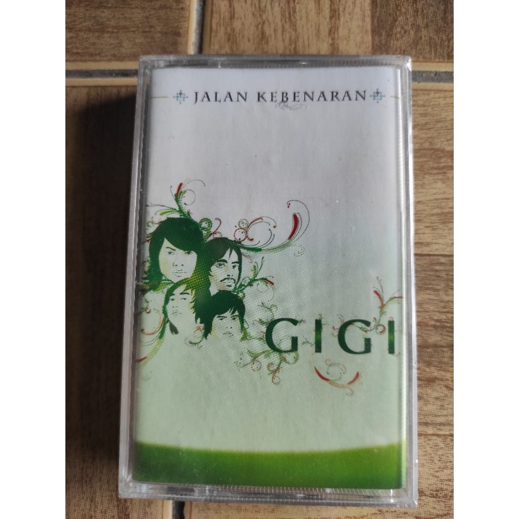kaset pita GIGI "jalan kebenaran"