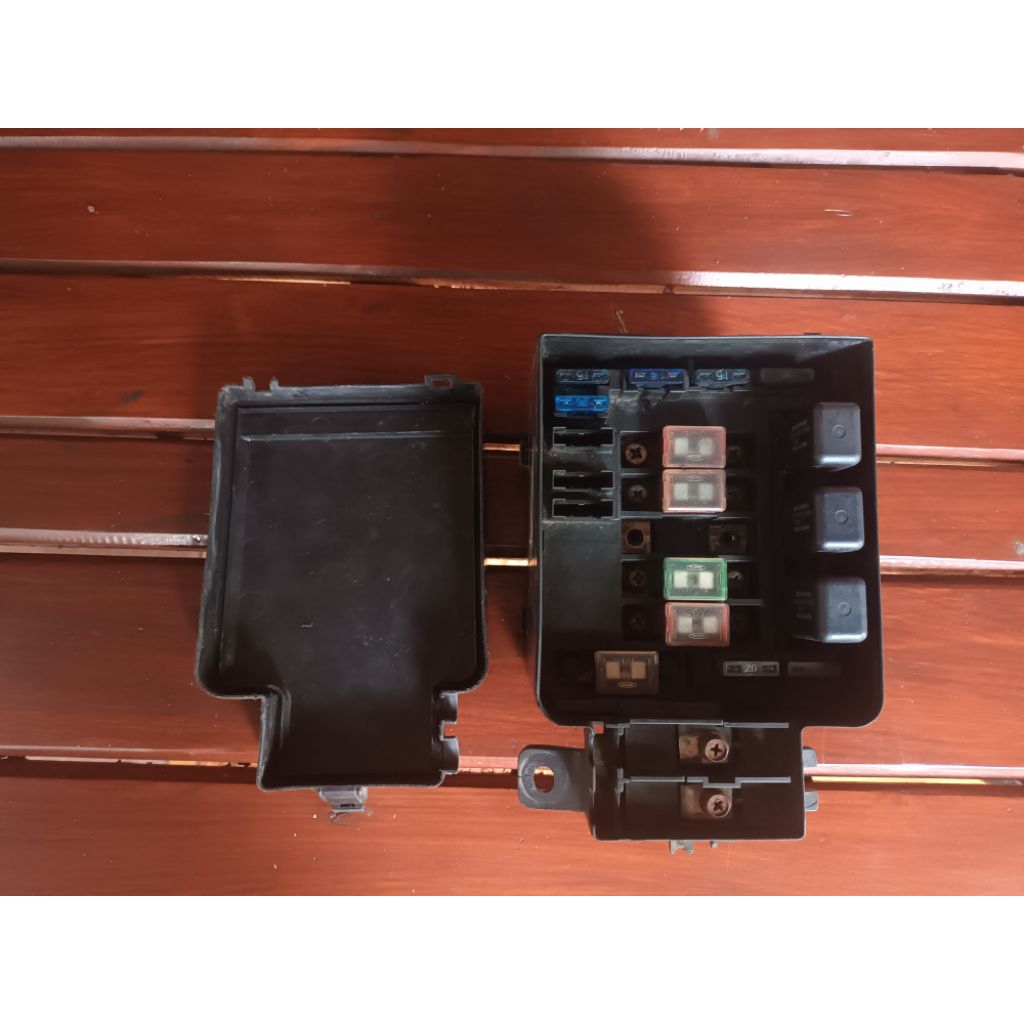 Box sekring mobil Honda Civic Genio