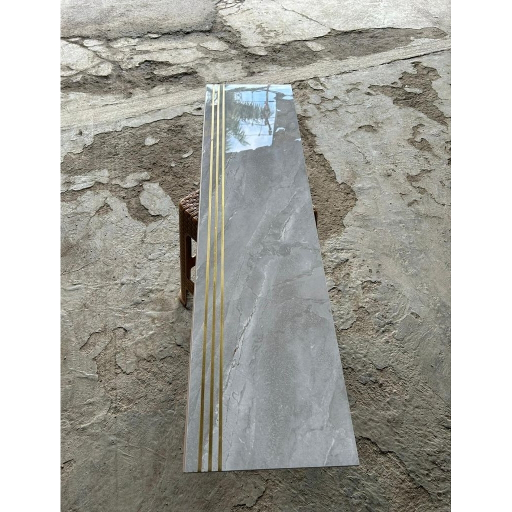 Granit anak tangga motif abu list emas ukuran 30x100 20x100 satu set