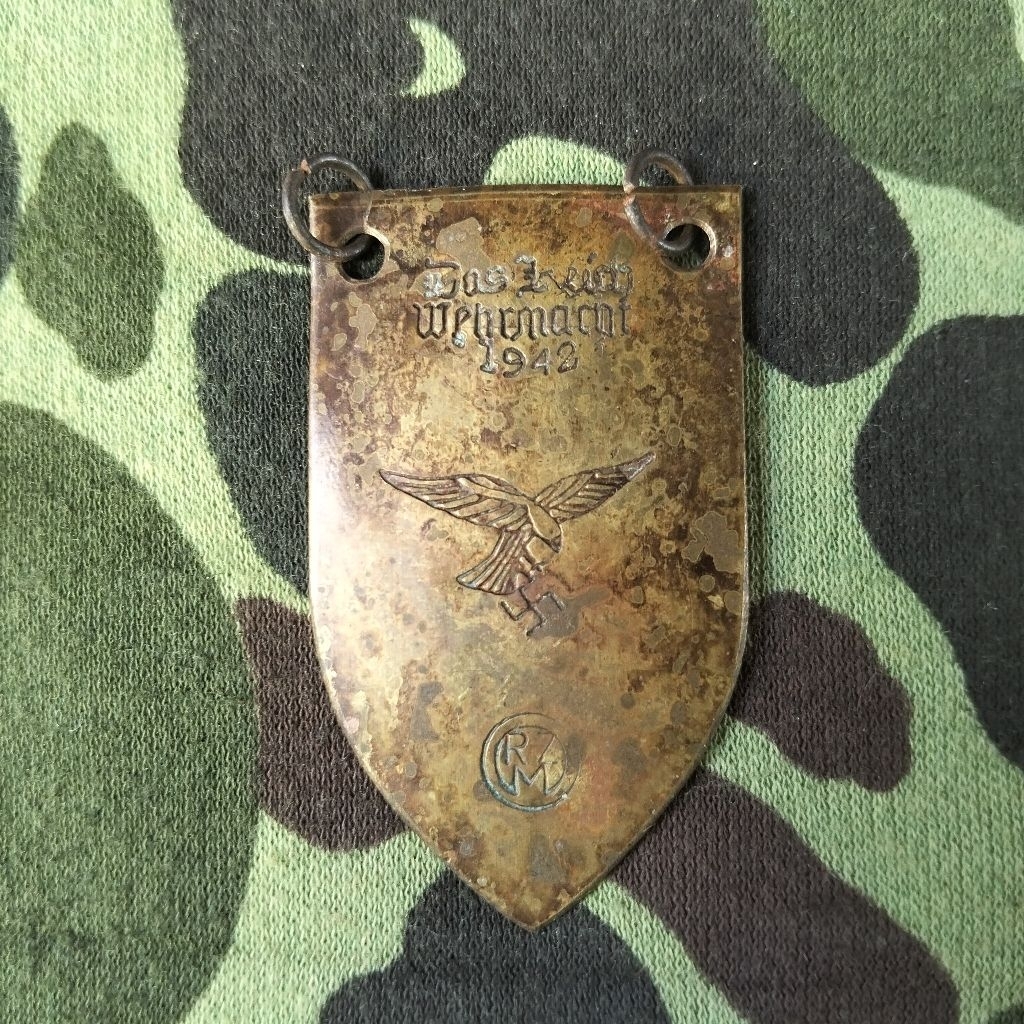 pin tentara jadul pin tentara nasi jerman pin tentara jerman shield badge lencana militer jerman ang
