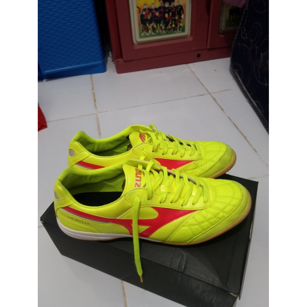 Sepatu Futsal Mizuno Morelia Japan Ukuran 43 Bekas