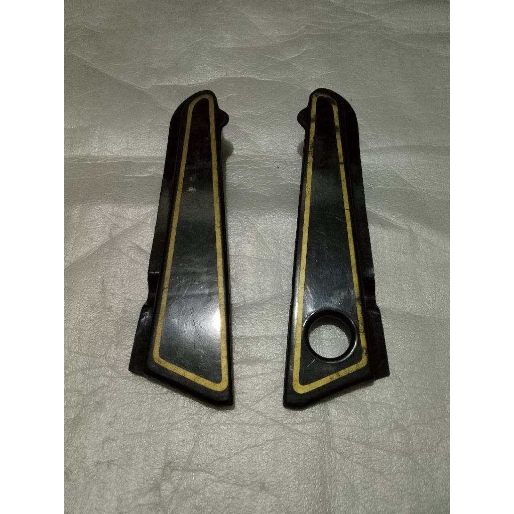 cover tutup topeng sirip body belakang samping kanan kiri bawah jok Honda Astrea 800 original second