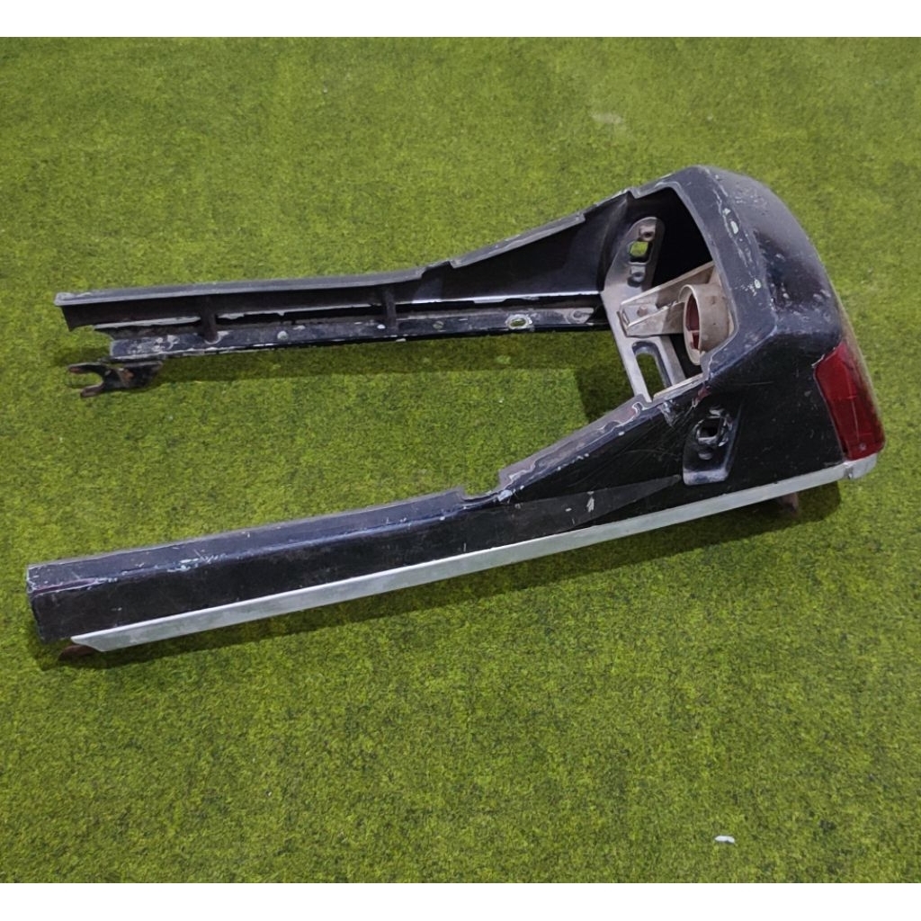 BODY BELAKANG / BOK SET LIS HONDA GLPRO / GL MAX LIS ORI / LAMPU ORI / BOK ORI