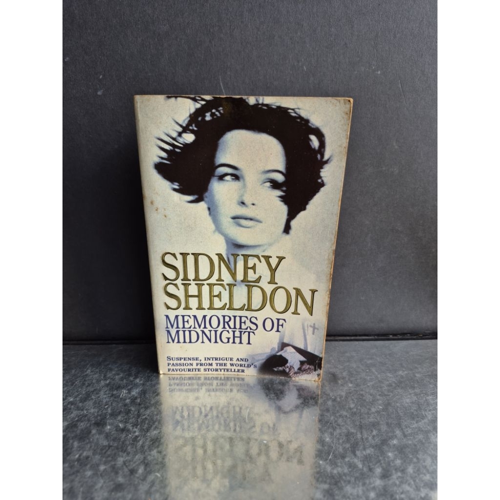 Novel Import Sidney Sheldon Memories of Midnight