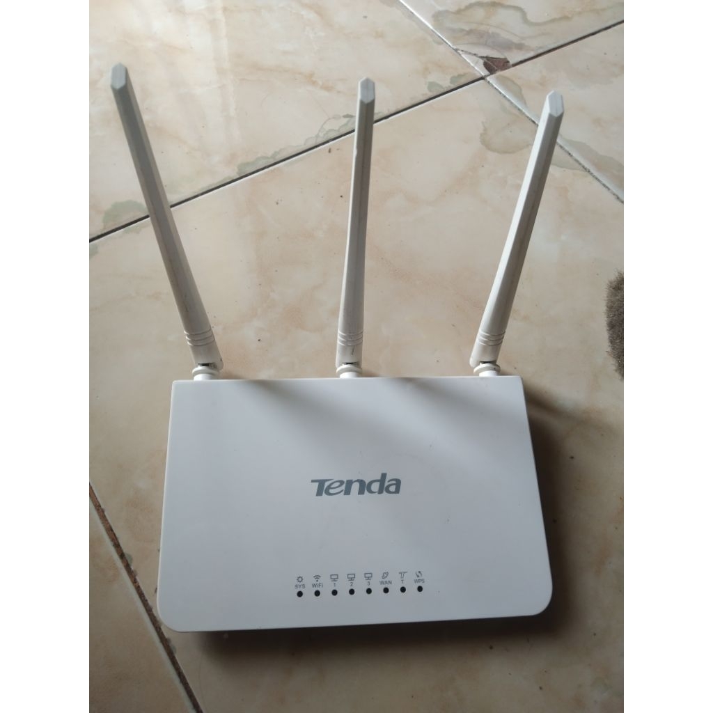 router tenda f3