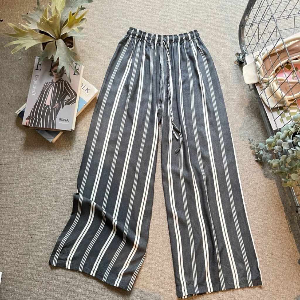 Celana Kulot Wanita Highwaist - Rayon,Pinggang Karet, Saku Praktis, Pola Garis-garisl