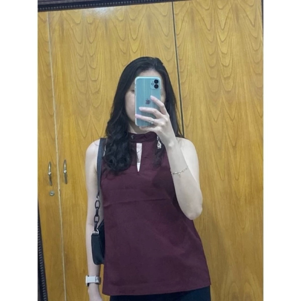 NEW - Atasan Blouse Wanita Motif Polos Tanpa Lengan Merk Zalora