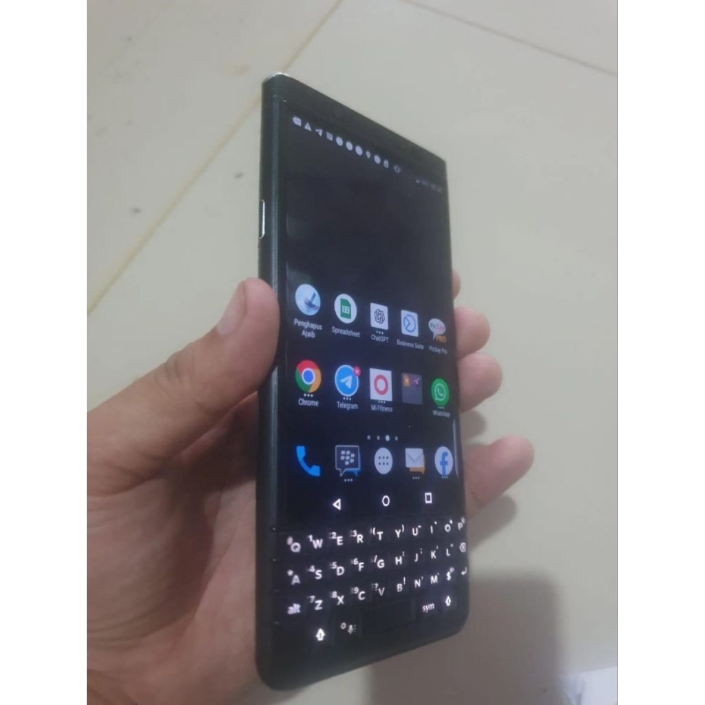 Blackberry keyone 4/64 second