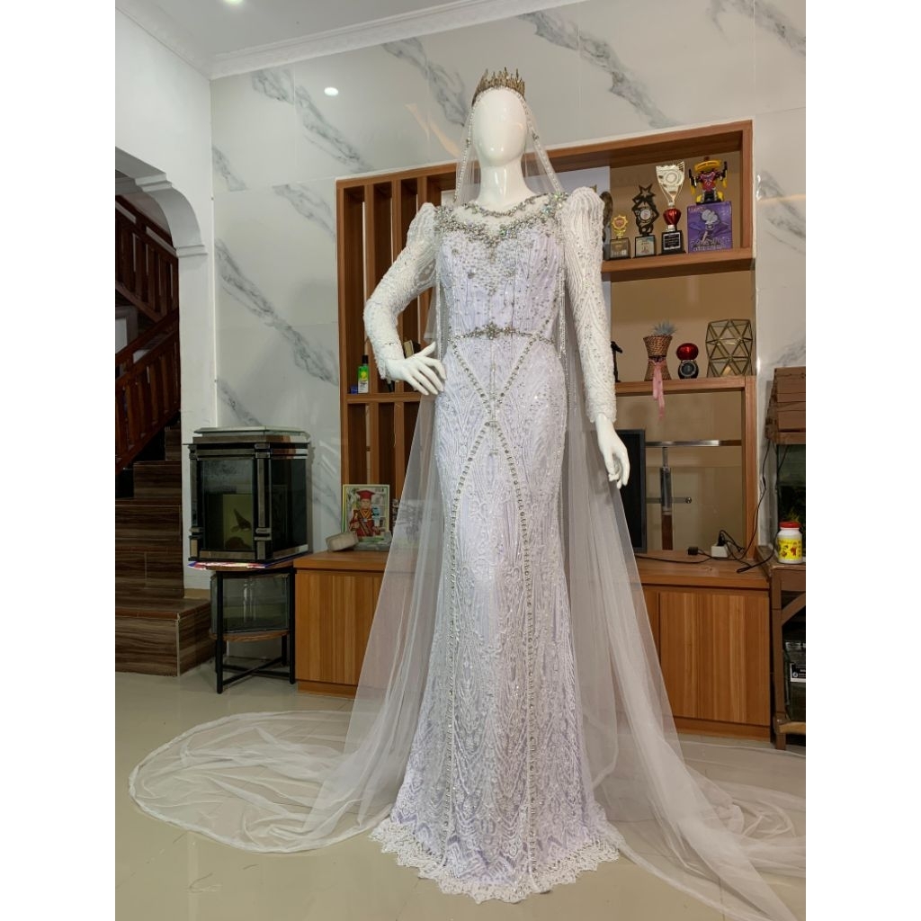 GAUN PENGANTIN MEWAH/GAUN PENGANTIN PUTIH /MARUN