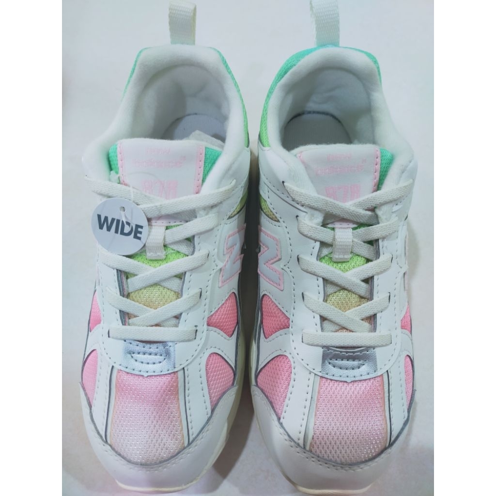 NB Girls sneakers size 33,5 PV878SR1 ORI
