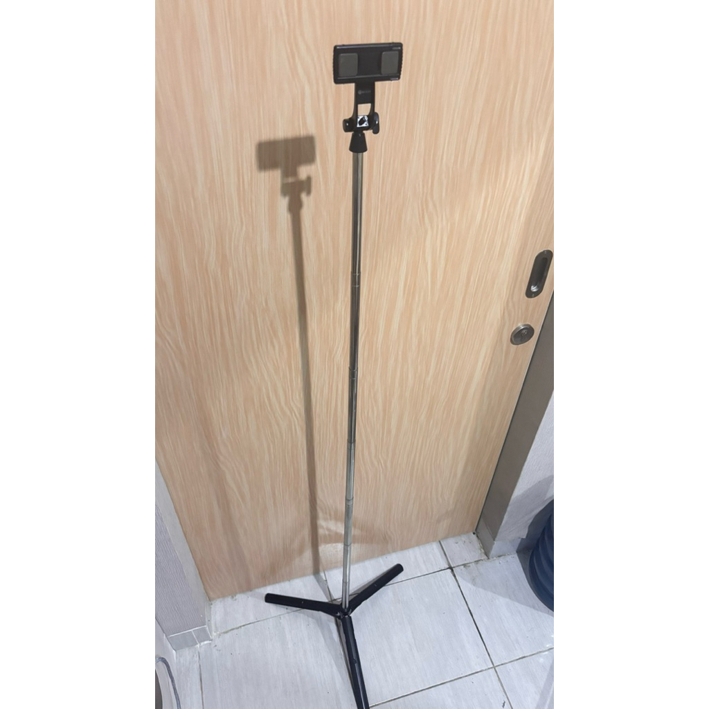 Preloved tripod mixio