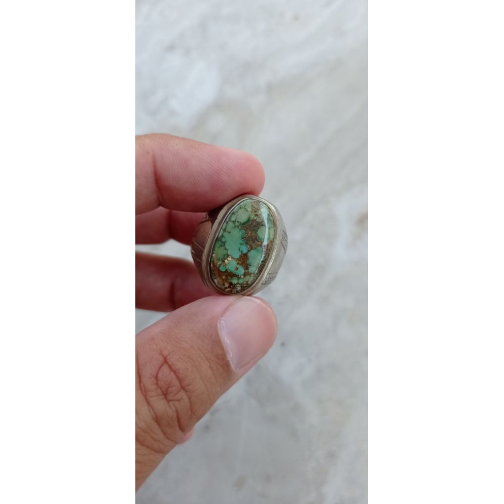 cincin batu pirus persia hijau serat emas