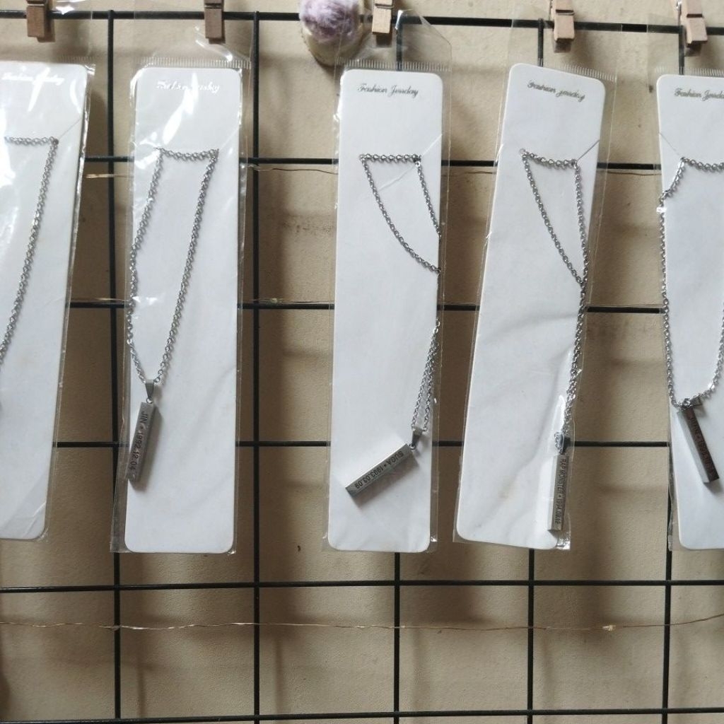 Kalung BTS