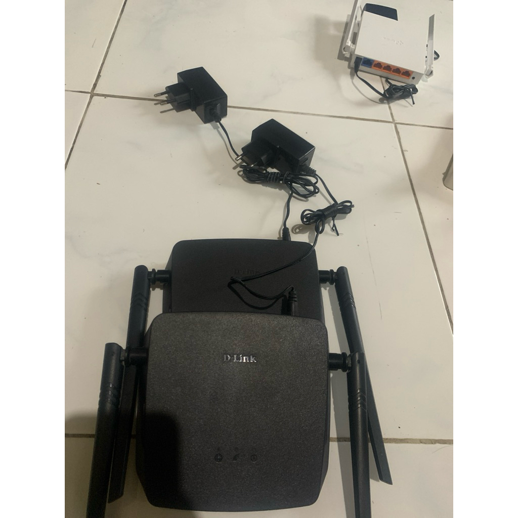 router D LINK DIR 612 bekas
