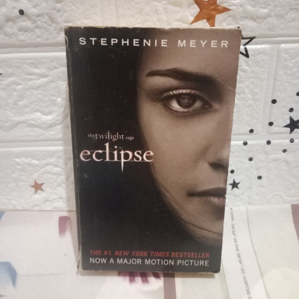 NOVEL THE TWILIGHT SAGA ECLIPSE - STEPHENIE MEYER (ENGLISH VERSION)
