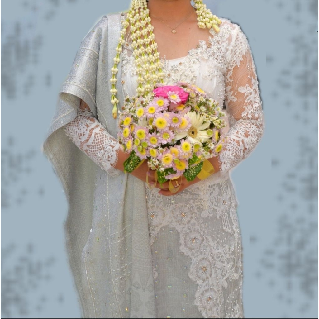 Set Kebaya Modern Silver Mewah Full Payet Preloved