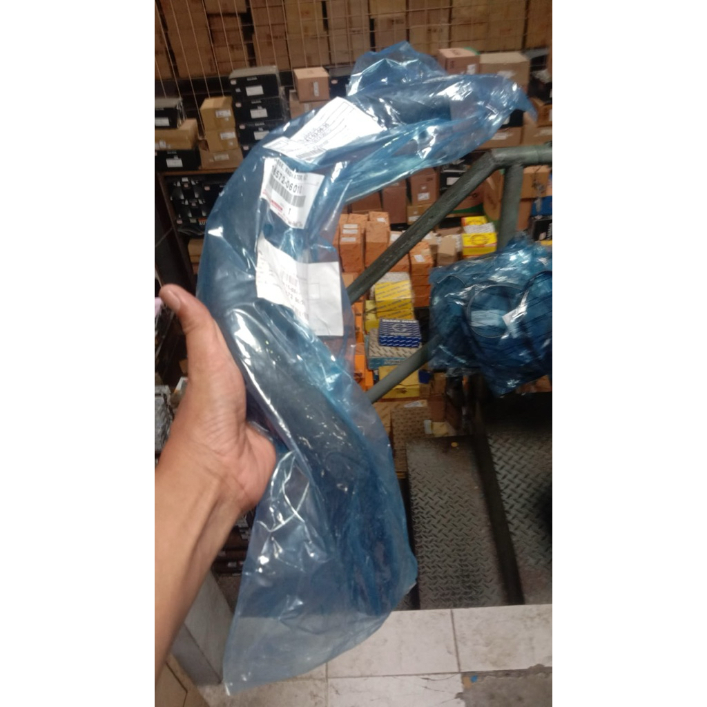 Selang Radiator Bawah Kijang Kapsul Bensin