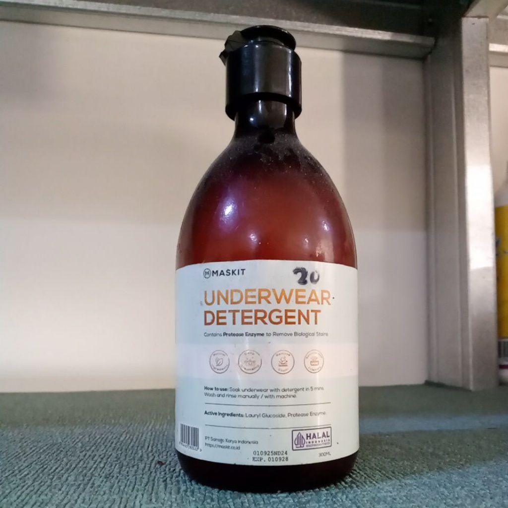(Kemasan rijek dan baret) Sabun Cuci Pakaian Dalam 300 ML - Bersihkan Noda Darah, Higienis, Ramah Li